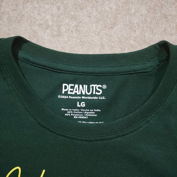 Peanuts Festive Snoopy Holiday Christmas T-shirt #G - Picture 4 of 4